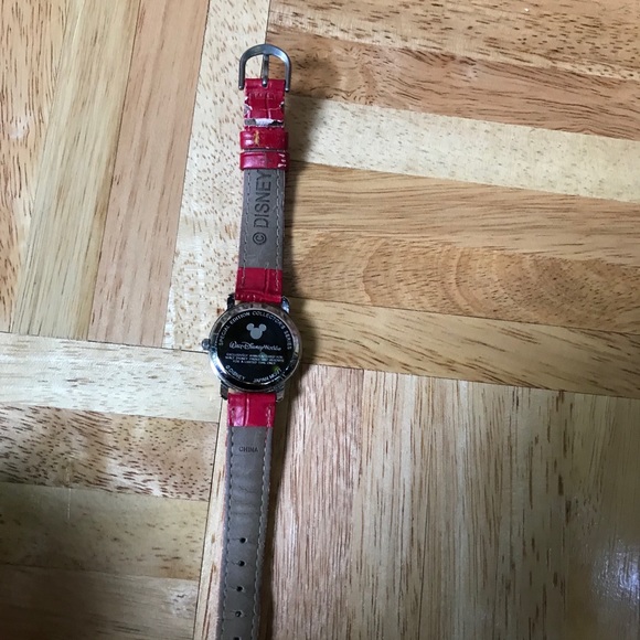 Tinkerbell in a Santa Claus Outfit Watch - Picture 3 of 11